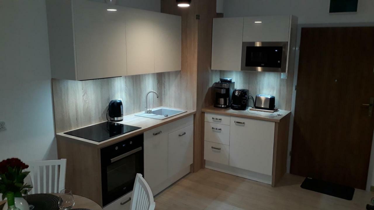 Apartament Oliwka Z Prywatnym Miejscem Postojowym Колобжег Экстерьер фото