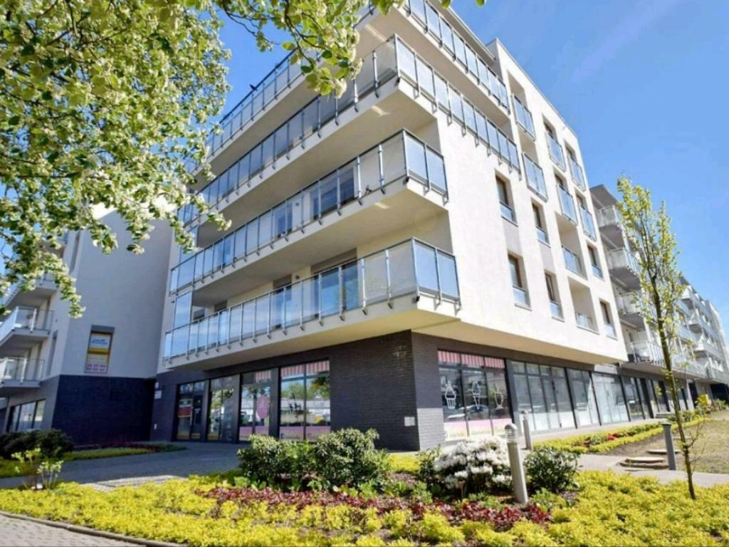 Apartament Oliwka Z Prywatnym Miejscem Postojowym Колобжег Экстерьер фото