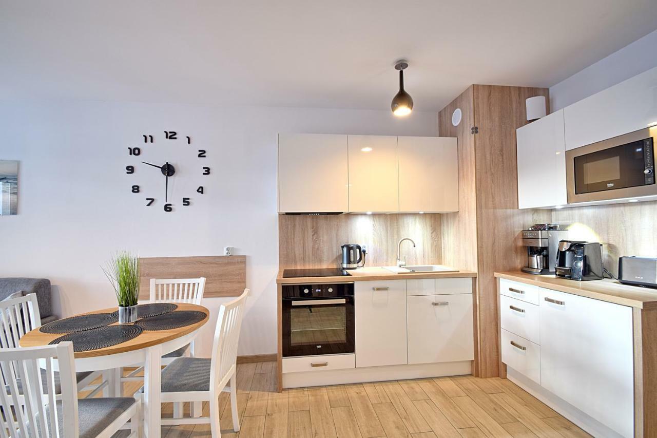 Apartament Oliwka Z Prywatnym Miejscem Postojowym Колобжег Экстерьер фото