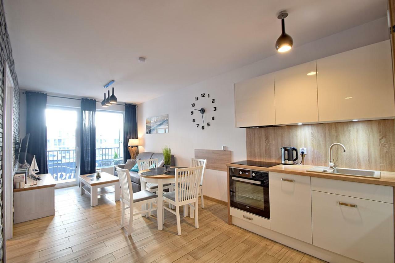 Apartament Oliwka Z Prywatnym Miejscem Postojowym Колобжег Экстерьер фото